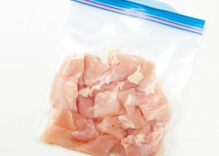 漬けるだけでお肉シットリ！ ハナマルキ「液体塩こうじ」の実力は？｜『LDK』と料理のプロが試しました