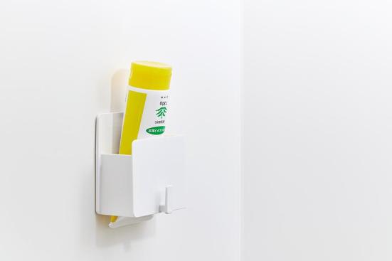 「磁石で付くバスチューブホルダー」2