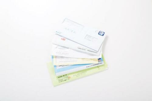 すぐには捨てられない書類や封書場所をとらず効率的に片付けたい!