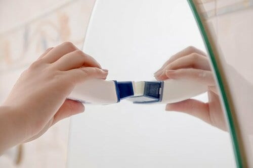 カガミのくもり止めは「レック」一択が正解 イメージ