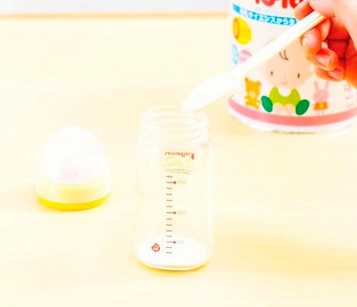 片手で簡単に開けられて便利なワンステップ調乳 粉ミルクおすすめ イメージ2
