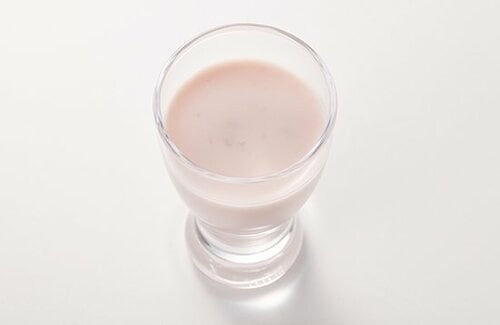 16位: 【16位】濃厚で味わい深いオハヨーの「ぜいたく果実」 飲むヨーグルトおすすめ イメージ