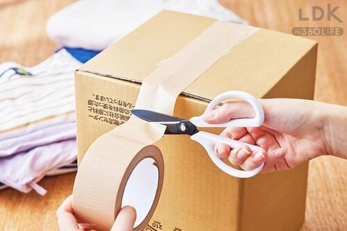 軽い切れ味はまるで空気を切っているかのよう はさみおすすめ イメージ