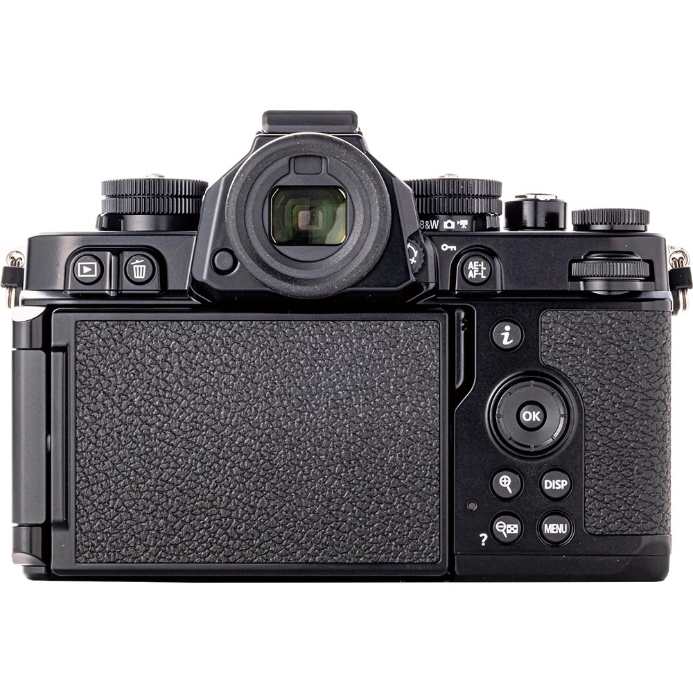 フィルムカメラのようなレトロデザインが人気！ニコン「Zf」の