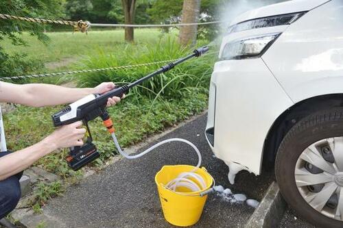 【洗車アイテム】アイリスオーヤマ「充電式ハンディウォッシャー ホワイト JHW-201」 イメージ2