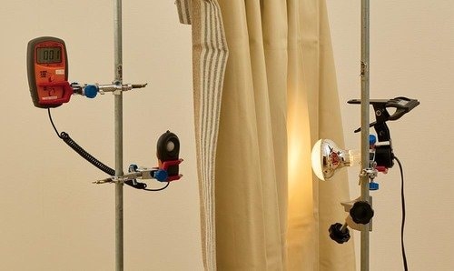 遮光性と遮熱性を専門機器で測定 遮光カーテンおすすめ イメージ