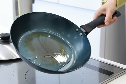7位: ムラなく焼けるが重たい 藤田金属 使いやすい鉄フライパン 26cm 鉄フライパンおすすめ イメージ2