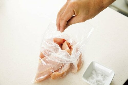 サラダチキン“基本のき”オススメの下ごしらえ方法 イメージ2