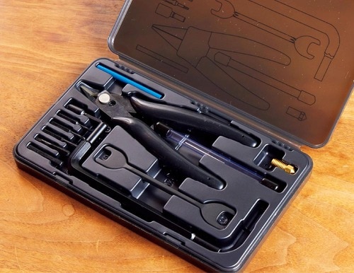 見やすいマニュアルで工具も充実している! イメージ2
