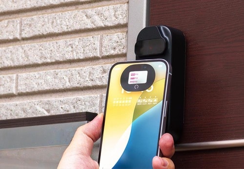 施錠ボタンは標準版より便利 スマートロックおすすめ イメージ