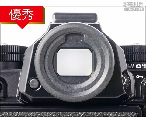 フィルムカメラのようなレトロデザインが人気！ニコン「Zf」の