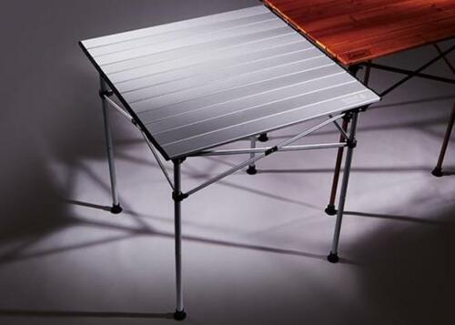 コメリ「ナチュラルシーズン軽量アルミロールテーブル Sサイズ」