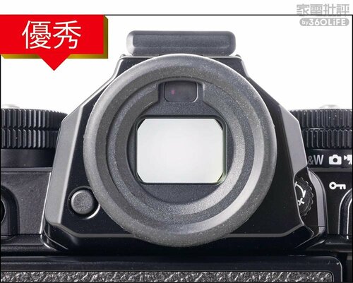 ニコン伝統の丸形ファインダー ニコン「Zf」おすすめ イメージ