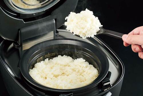 食と米のプロ4人をうならせた味! 炊飯器のおすすめおすすめ イメージ