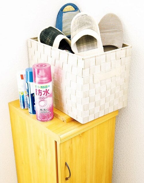 スリッパは下駄箱のデットスペースに！ イメージ