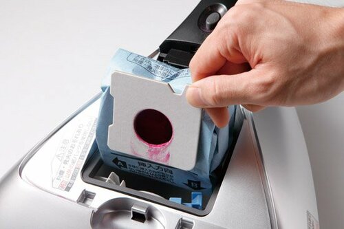 【布団掃除機部門】とことん清潔重視センサーで0.02mmのゴミも検知