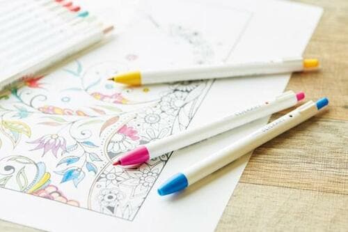 この「キャップ不要」は画期的！ノック式水性ペン・クリッカート イメージ3