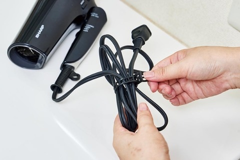 ドライヤーホルダー　ドライヤー ドライヤーホルダーのおすすめ4選。LDKが山崎実業や100均商品を比較