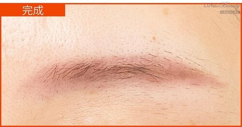 ペンシルの2色使いでふわっと立体的な眉になれる イメージ2