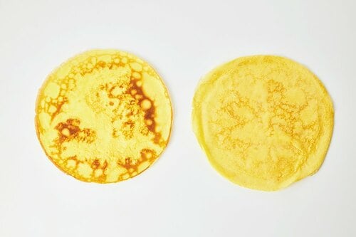 画像左：フライパン　画像右：Toffy ラドンナ「Toffy クレープメーカー」おすすめ イメージ