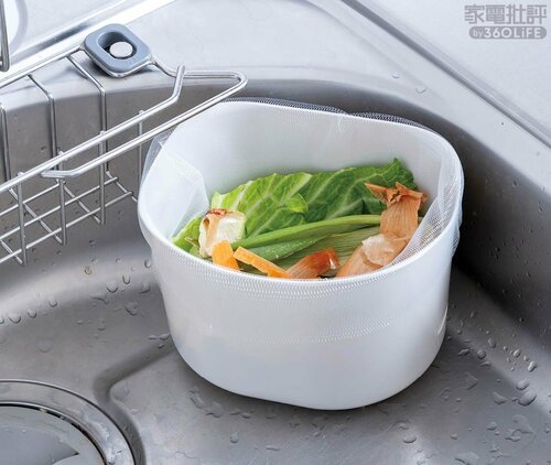 カゴが水切りになるから生ゴミを捨ててそのままセット 生ゴミ処理機おすすめ イメージ