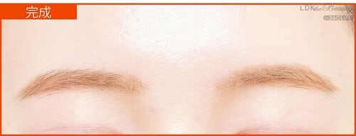 明るいパウダーを塗ることで左右差が目立たなくなる イメージ2