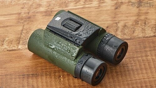 【ここが推し!】防水でタフに使える。悪天候もなんのその 双眼鏡おすすめ イメージ