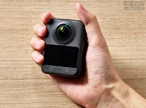 手で持つと指が映り込む 家電ベストバイ オブザイヤーおすすめ イメージ