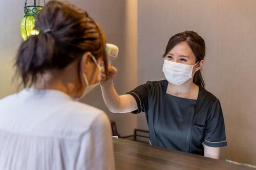 おでこで測れる非接触体温計おすすめ4選 体温計おすすめ イメージ