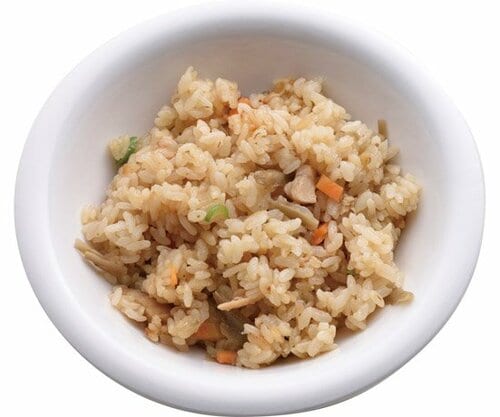 【ファミマ1位】やさしい中にも素材が香る「鶏ごぼうごはん」 イメージ2