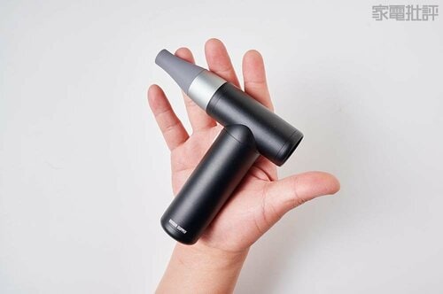 手のひらに収まるコンパクトサイズ 電動エアダスターおすすめ イメージ