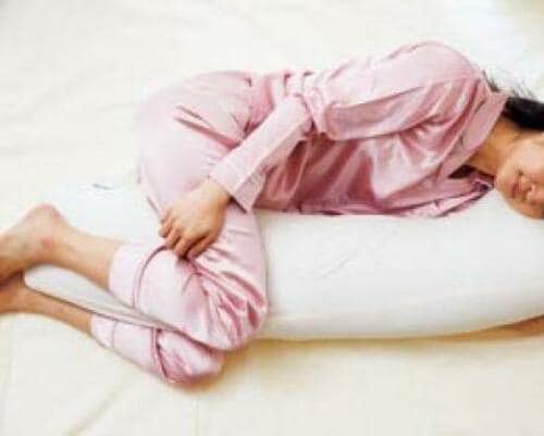 その3：頭も支える抱きまくら イメージ2