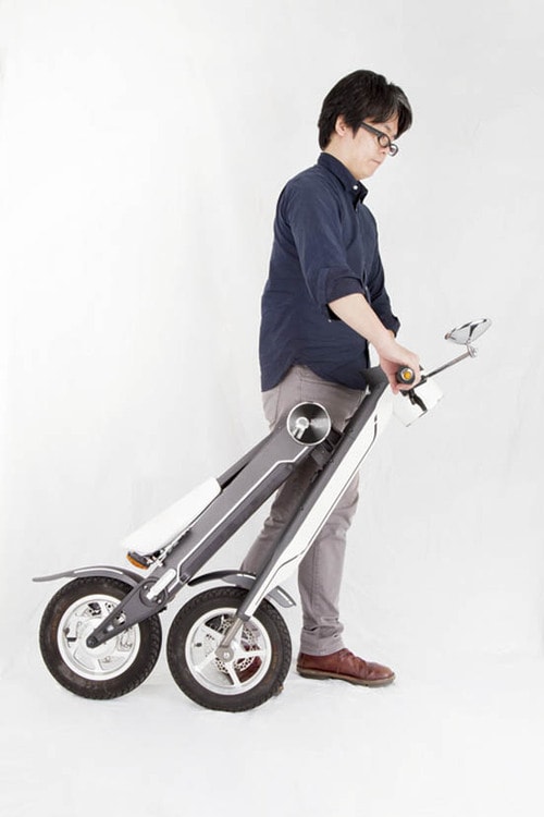 フル充電で35㎞走行できる！ 折りたたみ電動バイク イメージ10