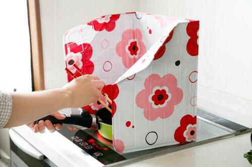 気になる油ハネを防げる 花柄の使い捨てミニパネル イメージ