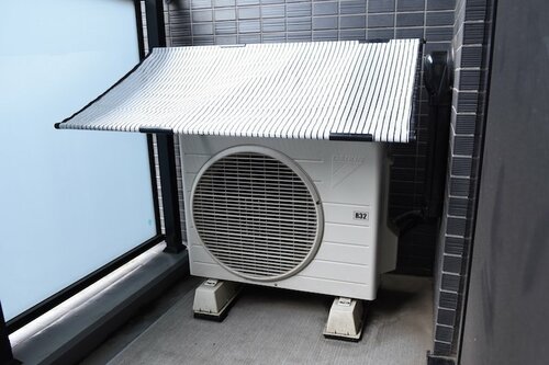 エアコン室外機カバーは何のためにつけるの? エアコン室外機カバーおすすめ イメージ