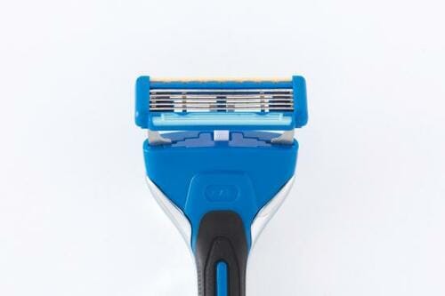 14位: 切れ味よりも肌あたり重視なら貝印 KAI RAZOR axia
