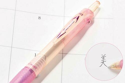 【B評価】書き味滑らかパイロットのアクロボール