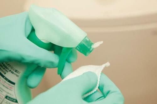 掃除ワザ3：「マイペット」の界面活性剤が汚れに効果大 イメージ4