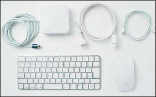 Apple「iMac」5