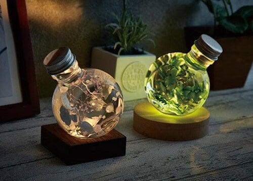 ②手持ちの小物をおしゃれに照らす「Light Base」 イメージ