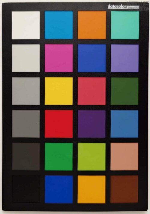 色味：［優秀］ ハイエンドスマホおすすめ イメージ