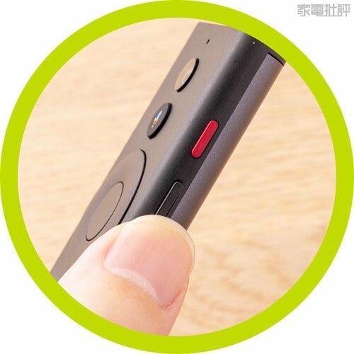 【操作性】スタンド付きで手軽に天井投影! リモコンも快適 4Kプロジェクターおすすめ イメージ2