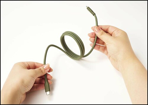 マグネット内蔵で絡みにくい! CIO「スパイラルケーブル CtoC」おすすめ イメージ