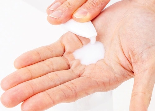 選び方3:容器の使いやすさ プチプラボディクリームおすすめ イメージ