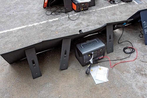 ソーラーパネルからの充電はトップクラス ポータブル電源・ソーラーパネルセットおすすめ イメージ