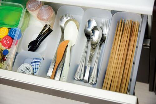 カトラリーを整理するには 無印とそっくりのコレを使おう イメージ