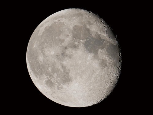 月 天体望遠鏡おすすめ イメージ