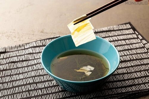 【オフとは思えないPoint】昆布だしと細切り昆布が湯葉と絡んで旨みたっぷり! 低糖質スープおすすめ イメージ