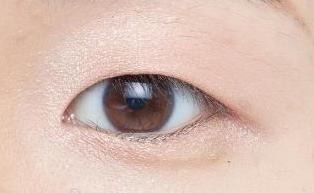 5位: 誰でも使える主張しすぎない色とパール感 イメージ2