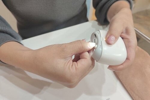 結果：手にフィットする絶妙な形状で、利き手じゃなくても使いやすい！ イメージ